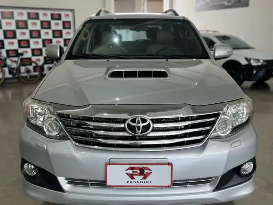 TOYOTA-HILUX SW4-3.0 SRV 4X4 7 LUGARES 16V TURBO INTERCOOLER DIESEL 4P AUTOMÁTICO TOYOTA-HILUX SW4-2011