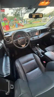 TOYOTA-RAV4-2015
