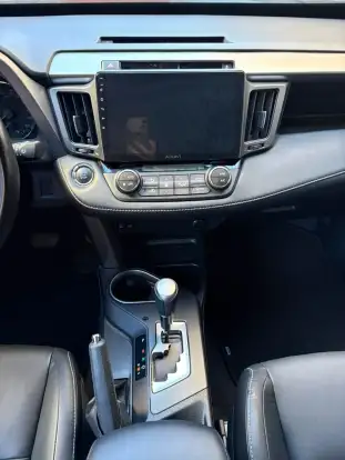 TOYOTA-RAV4-2018