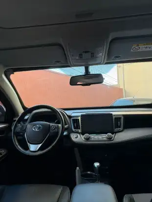 TOYOTA-RAV4-2018