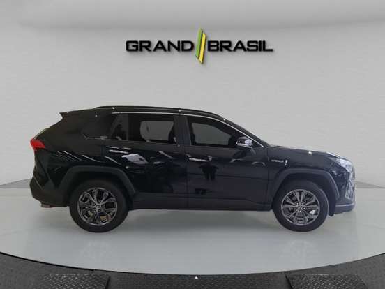 TOYOTA-RAV4-2024