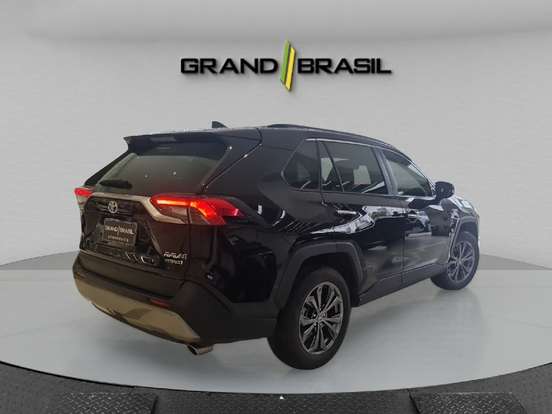 TOYOTA-RAV4-2024