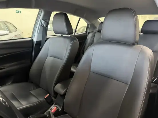 TOYOTA-YARIS-2021