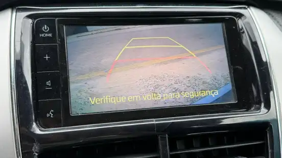 TOYOTA-YARIS-2018