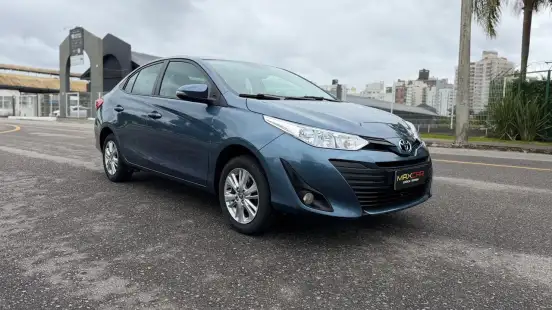 TOYOTA-YARIS-1.5 16V FLEX SEDAN XL PLUS TECH MULTIDRIVE TOYOTA-YARIS-2018