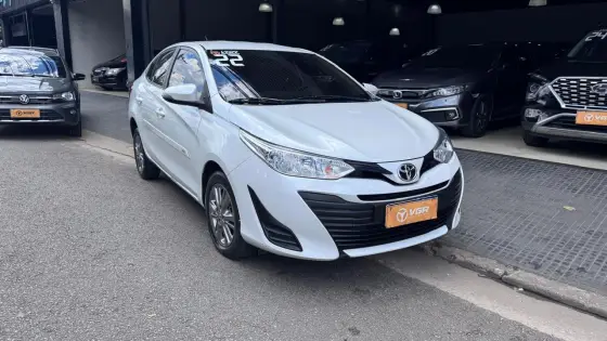 TOYOTA YARIS 1.5 16V FLEX SEDAN XS CONNECT MULTIDRIVE