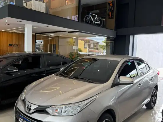 TOYOTA-YARIS-1.5 16V FLEX SEDAN XS MULTIDRIVE TOYOTA-YARIS-2018