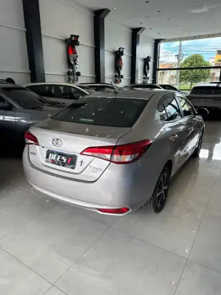 TOYOTA-YARIS-2018