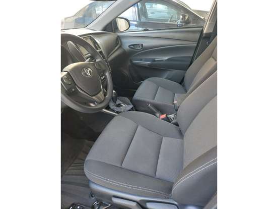 TOYOTA-YARIS-2023