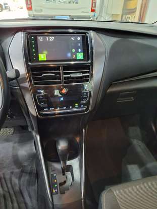 TOYOTA-YARIS-2024