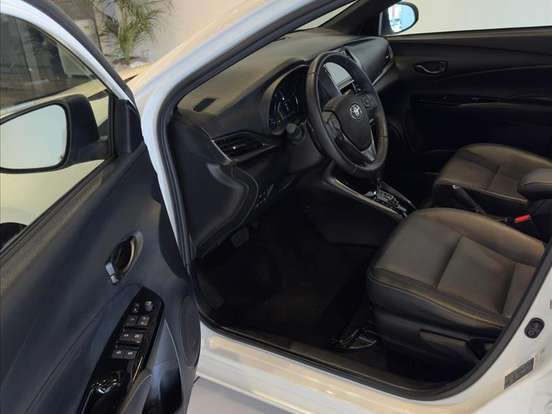 TOYOTA-YARIS-1.5 16V FLEX XLS MULTIDRIVE TOYOTA-YARIS-2023