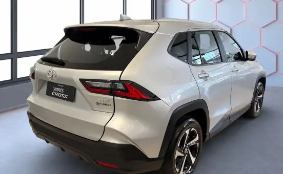 TOYOTA-YARIS CROSS-2026