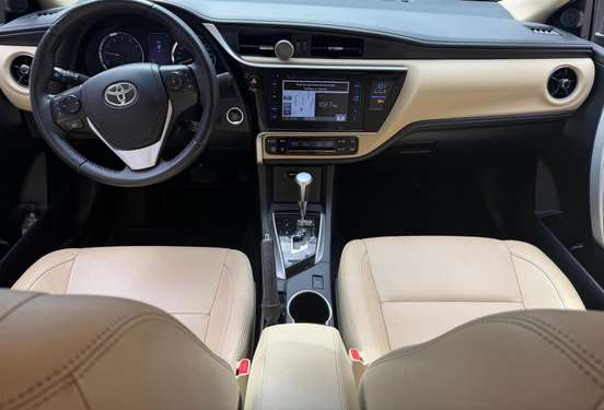 TOYOTA-COROLLA-2019