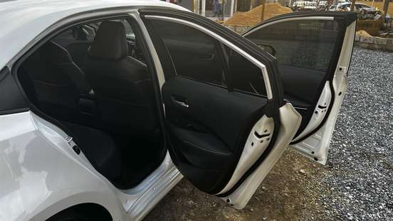 TOYOTA-COROLLA-2023