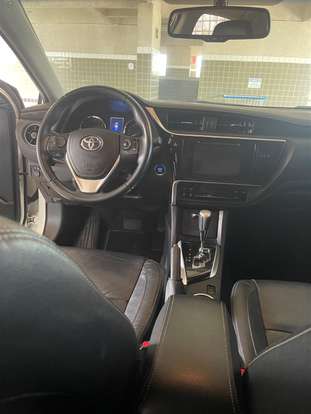 TOYOTA-COROLLA-2018