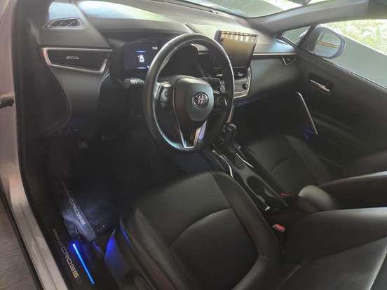 TOYOTA-COROLLA CROSS-2023