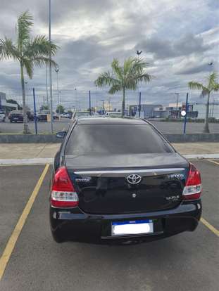 TOYOTA-ETIOS-2015