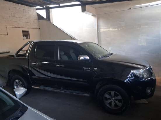 TOYOTA-HILUX-2009