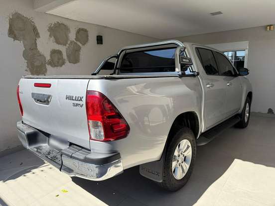 TOYOTA-HILUX-2.7 SRV 4X2 CD 16V FLEX 4P AUTOMÁTICO TOYOTA-HILUX-2017