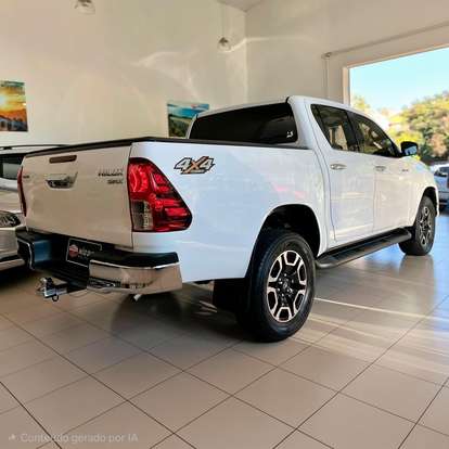 TOYOTA-HILUX-2017