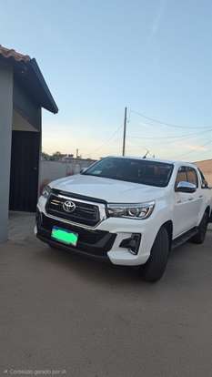 TOYOTA-HILUX-2.8 SRX 4X4 CD 16V DIESEL 4P AUTOMÁTICO TOYOTA-HILUX-2017