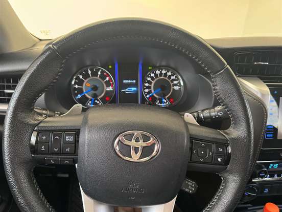 TOYOTA-HILUX SW4-2.8 SRX 4X4 16V TURBO INTERCOOLER DIESEL 4P AUTOMÁTICO TOYOTA-HILUX SW4-2018