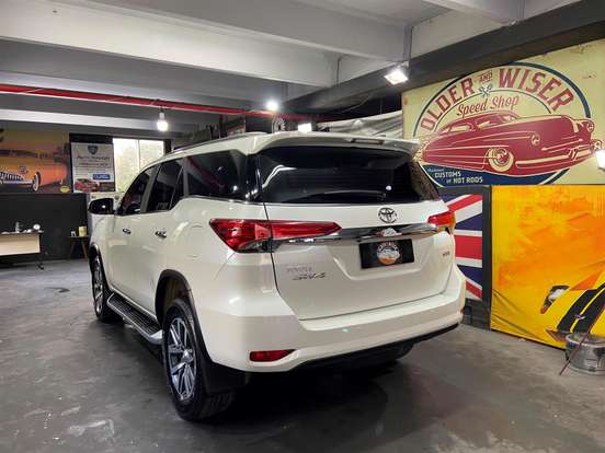 TOYOTA-HILUX SW4-2020
