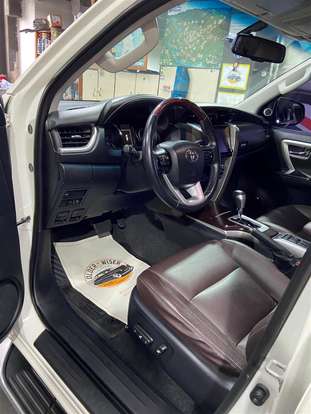 TOYOTA-HILUX SW4-2020