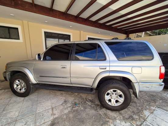 TOYOTA-HILUX SW4-3.0 4X4 8V TURBO DIESEL 4P MANUAL TOYOTA-HILUX SW4-2001