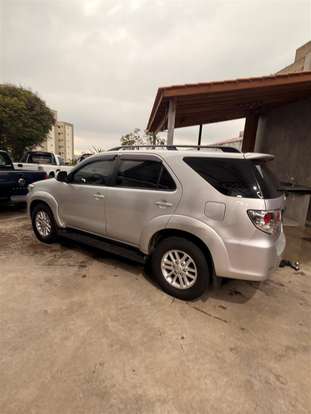 TOYOTA-HILUX SW4-2013