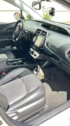 TOYOTA-PRIUS-2018