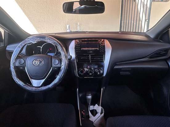 TOYOTA-YARIS-1.3 16V FLEX XL MULTIDRIVE TOYOTA-YARIS-2019