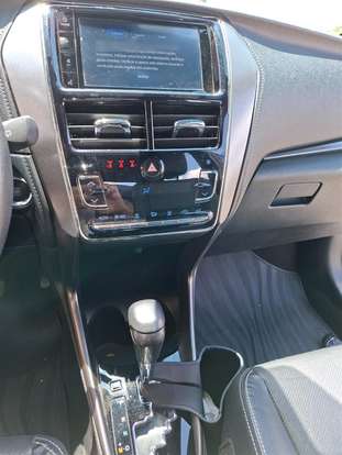 TOYOTA-YARIS-2023