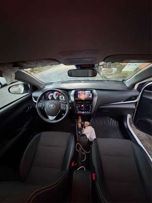 TOYOTA-YARIS-2024