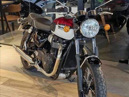 TRIUMPH-BONNEVILLE T100 900 TRIUMPH-BONNEVILLE T100 900-2023