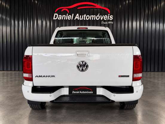 VOLKSWAGEN-AMAROK-2019