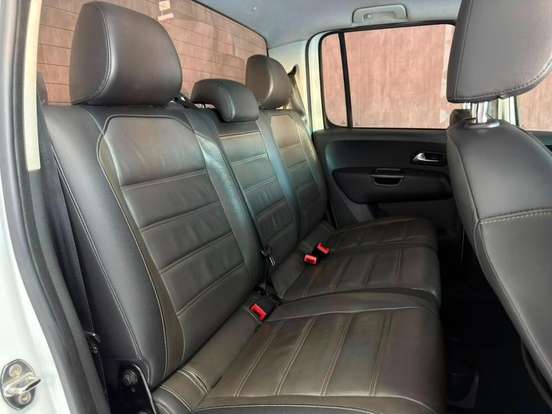VOLKSWAGEN-AMAROK-2018