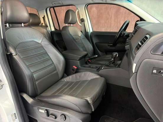 VOLKSWAGEN-AMAROK-2018