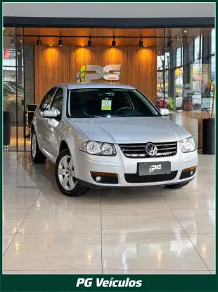 VOLKSWAGEN-BORA-2010