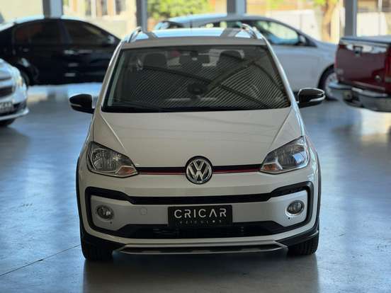 VOLKSWAGEN-CROSS UP-2018