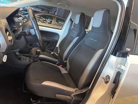 VOLKSWAGEN-CROSS UP-1.0 TSI 12V FLEX 4P MANUAL VOLKSWAGEN-CROSS UP-2017