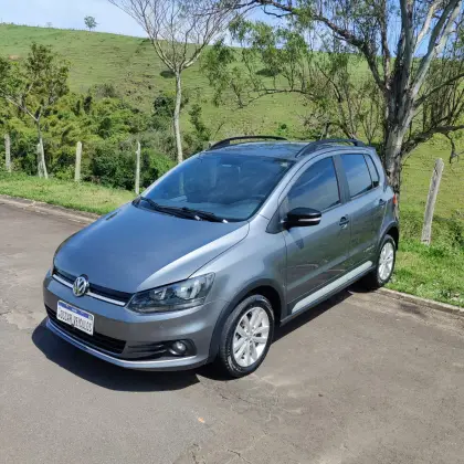 VOLKSWAGEN FOX 1.0 MPI TRACK 12V FLEX 4P MANUAL
