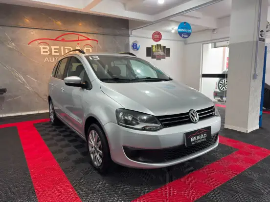VOLKSWAGEN-FOX-2013