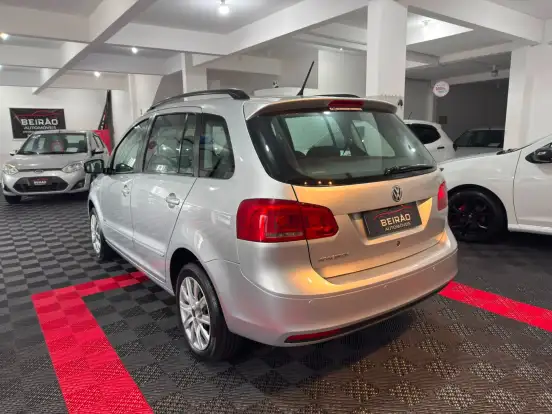 VOLKSWAGEN-FOX-2013