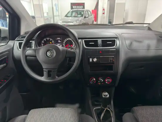 VOLKSWAGEN-FOX-1.6 MI 8V FLEX 4P MANUAL VOLKSWAGEN-FOX-2013