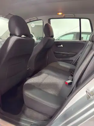 VOLKSWAGEN-FOX-1.6 MI 8V FLEX 4P MANUAL VOLKSWAGEN-FOX-2013
