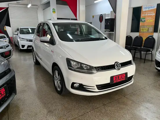 VOLKSWAGEN-FOX-1.6 MI ROCK IN RIO 8V FLEX 4P MANUAL VOLKSWAGEN-FOX-2015