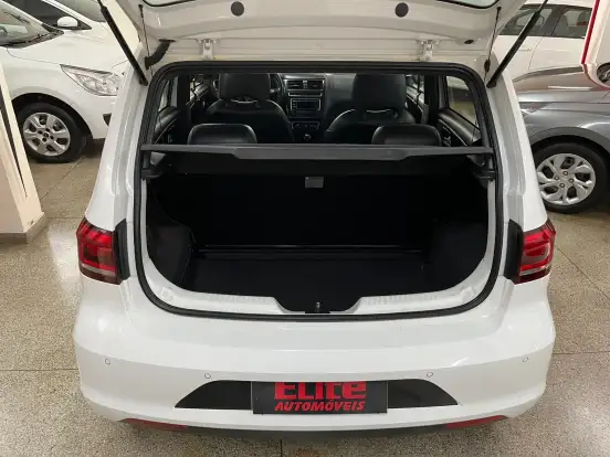 VOLKSWAGEN-FOX-1.6 MI ROCK IN RIO 8V FLEX 4P MANUAL VOLKSWAGEN-FOX-2015