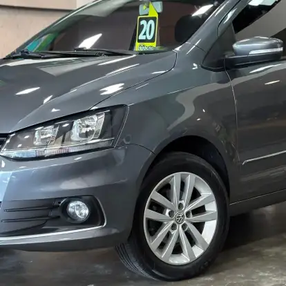 VOLKSWAGEN-FOX-2019