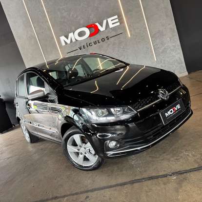 VOLKSWAGEN-FOX-2015